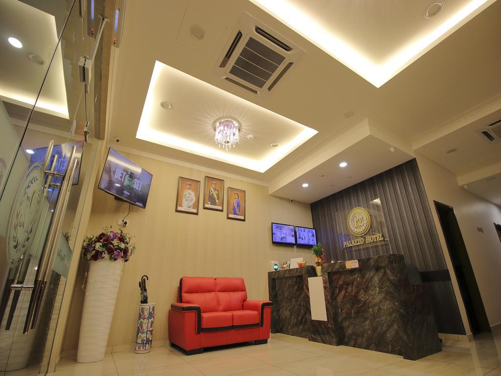 Palazzo Hotel Kulai Exterior photo
